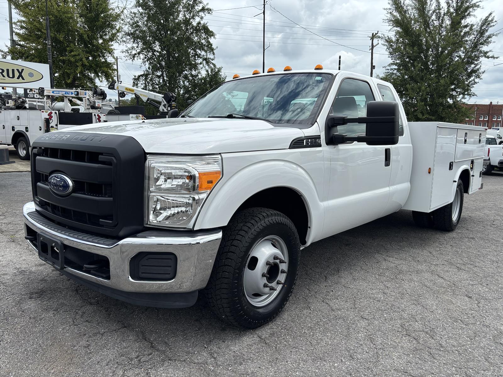 ford f-350 super duty chassis cab 2016 1FD8X3G62GED01517 image ford f-350 super duty chassis cab 2016 1FD8X3G62GED01517 image